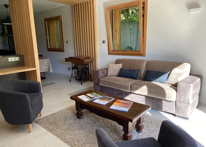 Appartement Luxueux Avec Piscine Interieure